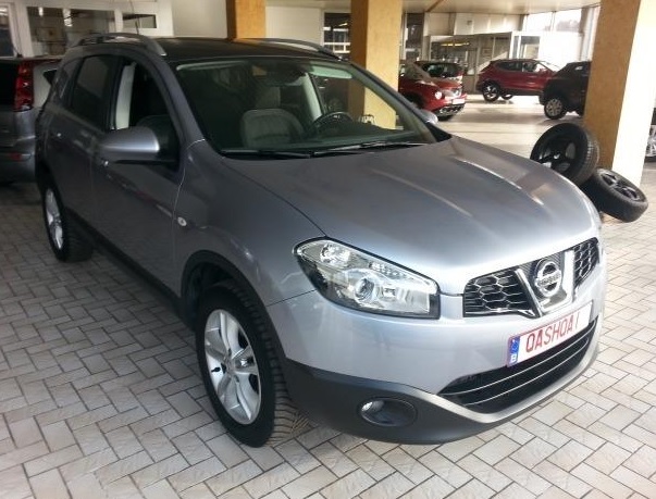 LHD NISSAN QASHQAI +2